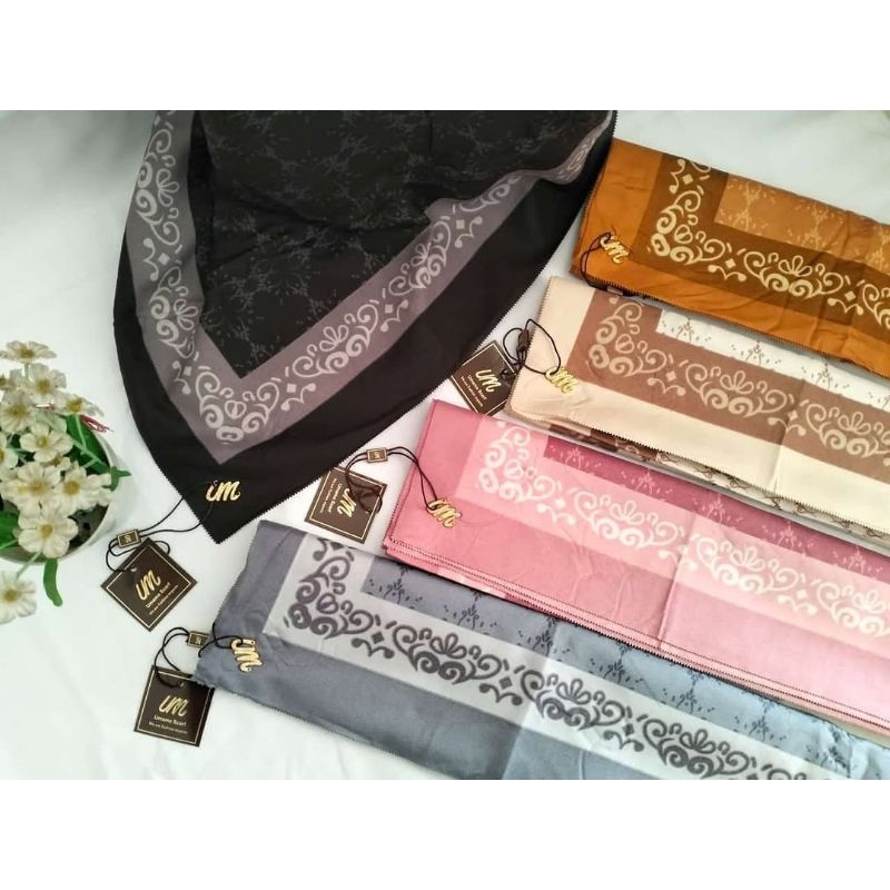UMAMA BASIC VOAL MOTIF LC | Kerudung/jilbab/hijab segiempat voal motif