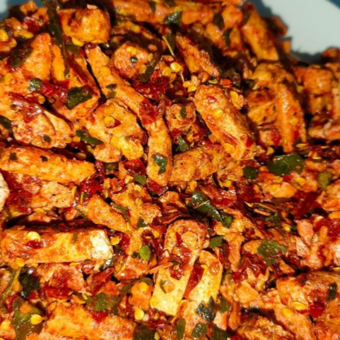 

basreng pedas daun jeruk 1kg