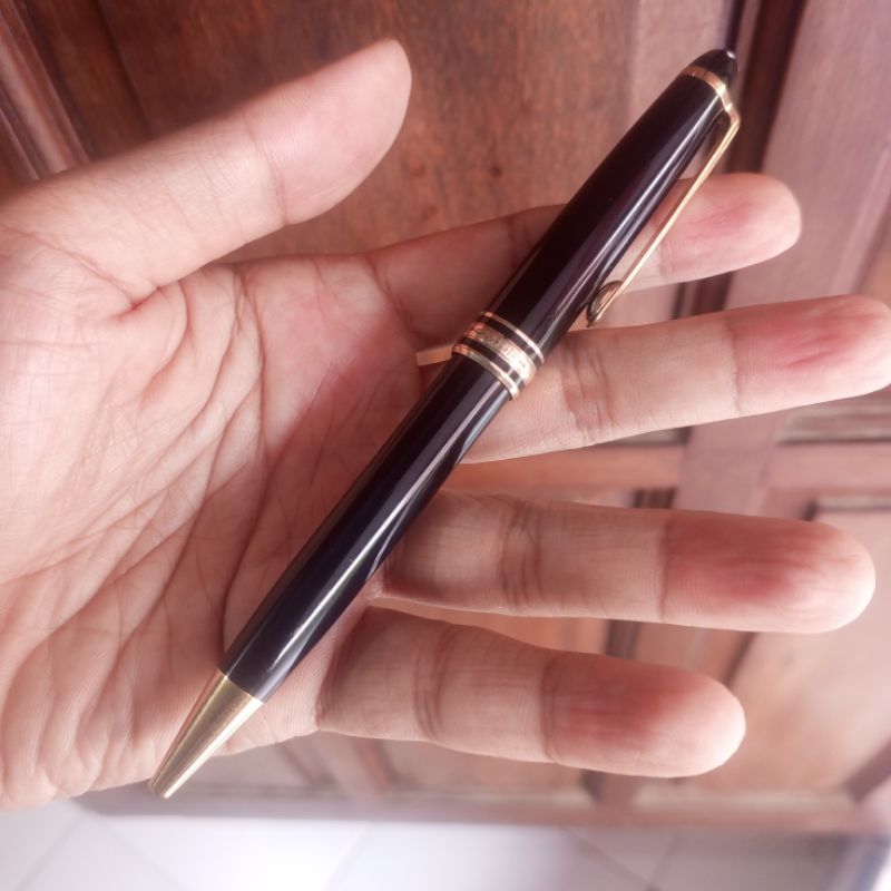 Montblanc ballpoint meisterstuck