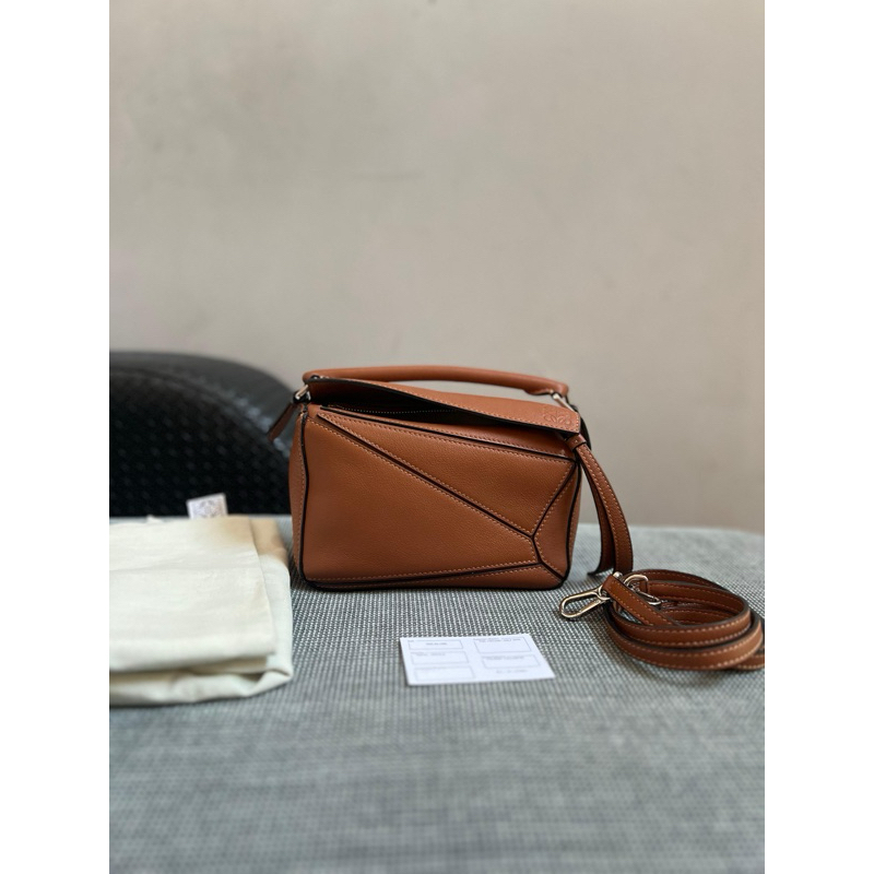 TAS LOEWE PUZZLE 100%AUTH PRELOVED