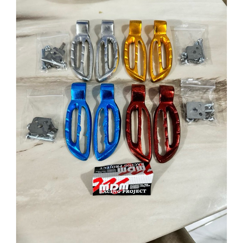 FOOTSEP BELAKANG SCOOPY CROM PIJAKAN KAKI FOOTSTEP SCOOPY DAUN 2020 2021 2022 UNIVERSAL HONDA