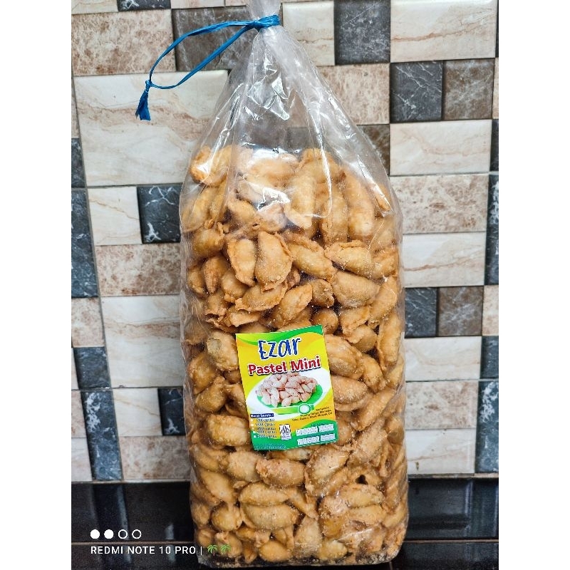 

Pastel abon Empuk