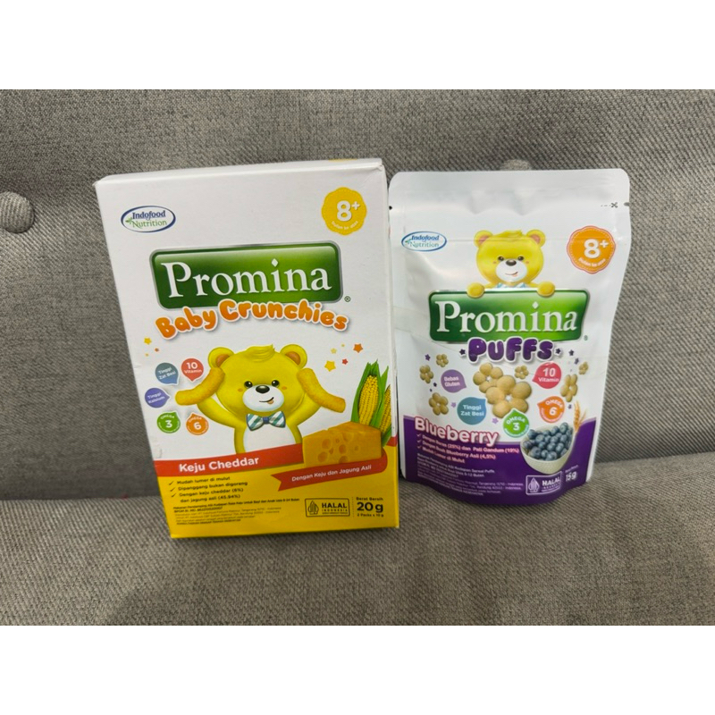 Promina Baby Crunchies Keju Cheddar dan Puff Blueberry