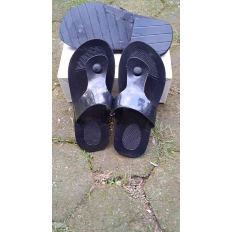 sandal ban bekas laki2