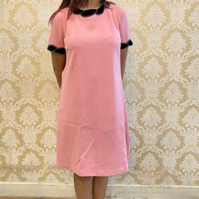 Gaun Wanita Pink Lengan Pendek