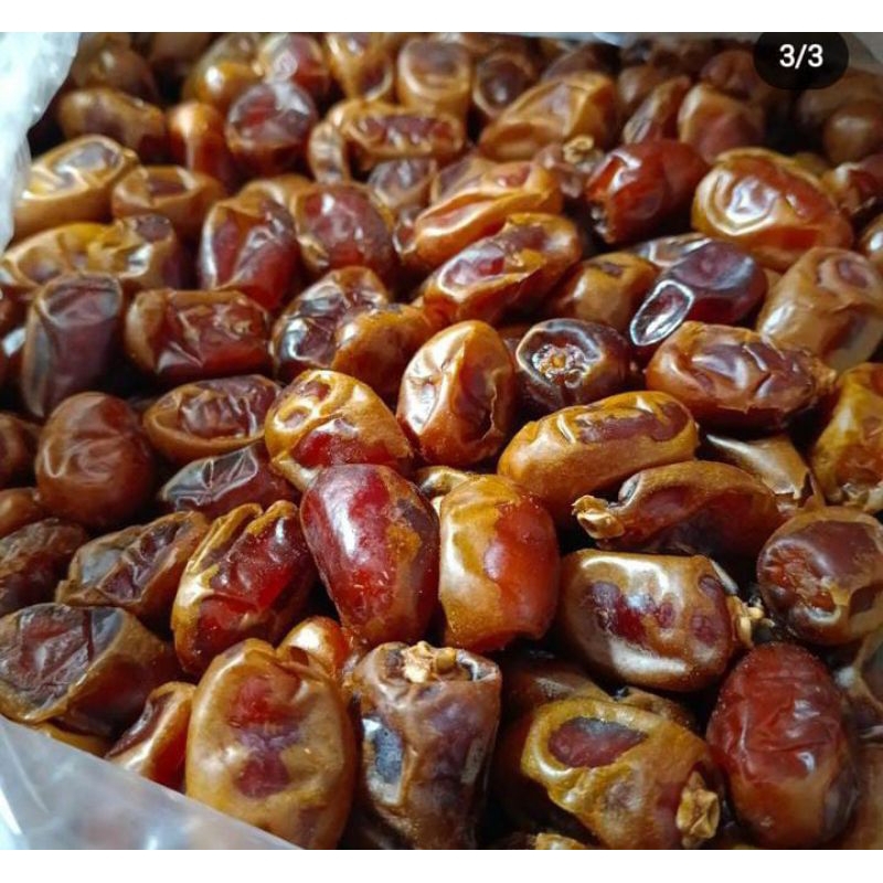 

Kurma Khalas Curah isi 1 kg