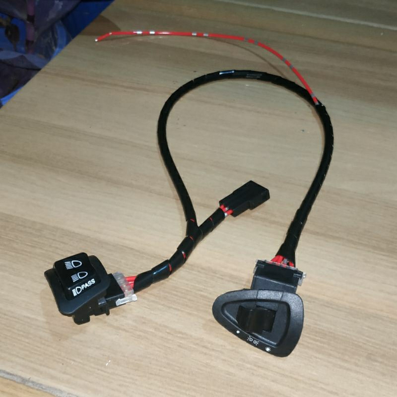 SAKLAR PASS BEAM ON OFF REVO PNP BEAT VARIO SOKET 3 PIN