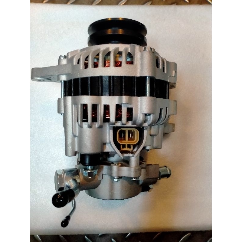 Alternator  Dinamo cas Mitsubishi L300 Diesel 2.5 L039 Kuda Diesel L200 Kuda Diesel 2Pully 12V Power