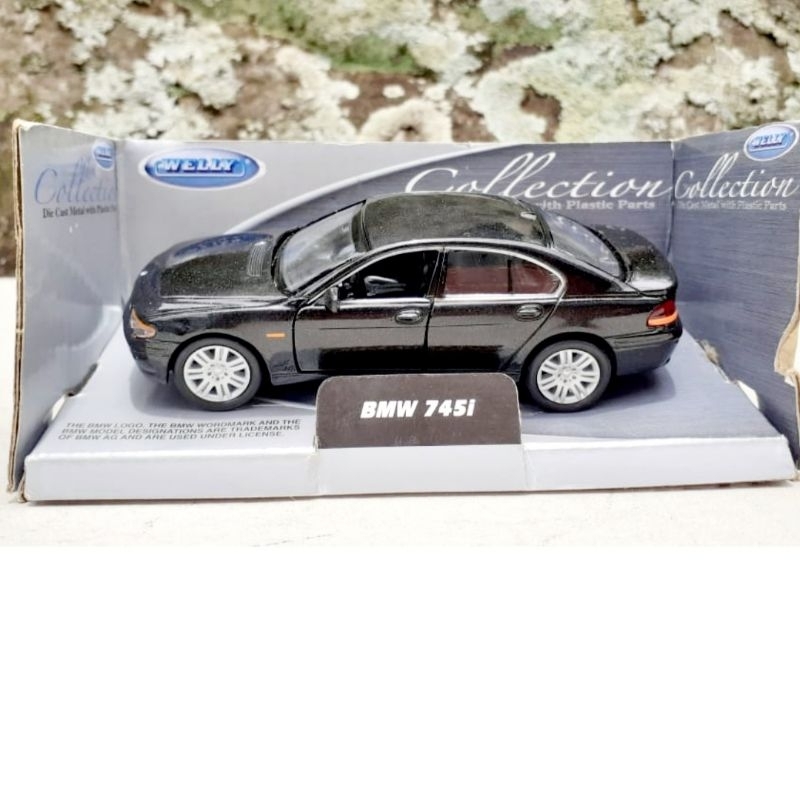 diecast miniatur mobilan welly bmw 745i 1:36 bekas