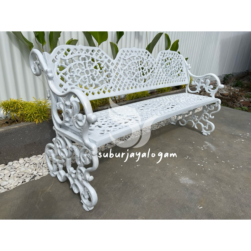 Kursi Taman Besi Cor Motif Ukel