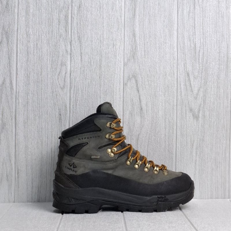 Sepatu Gunung/Outdoor Second Campline