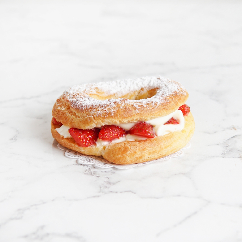 

Cheesy berry paris brest ukuran diameter 10cm