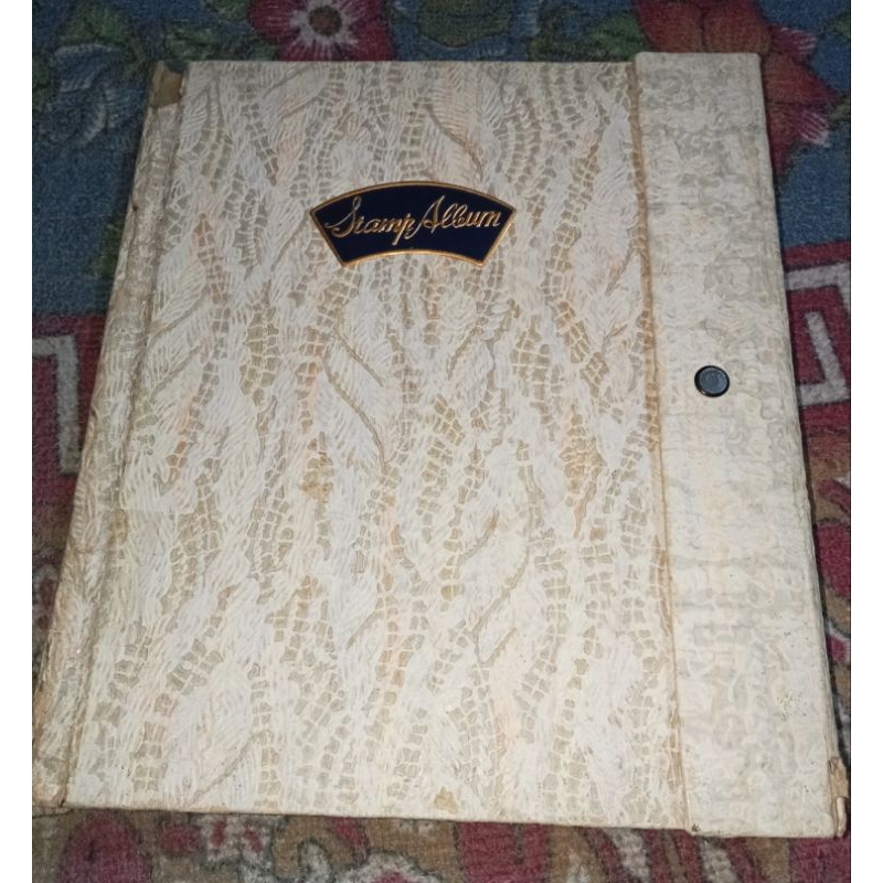 

stamp album ukuran besar 589 perangko luar negeri