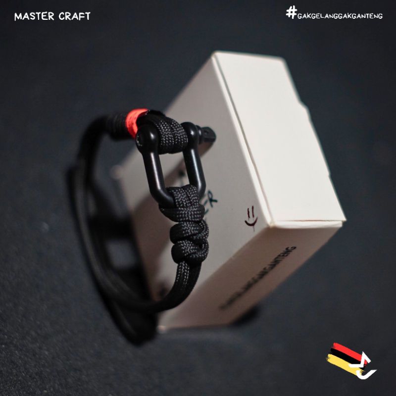 BLACK SHACKLE BRACELET : GELANG MASTERCRAFT