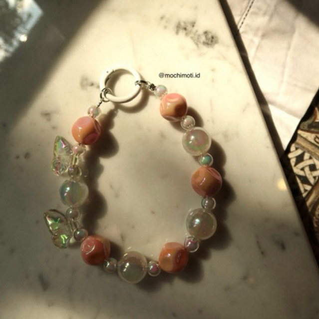 Gantungan HP/ Tas Kupu Kupu - NUDE - Premium beads, setiap pembelian gratis 1 kertas mika untuk HP.