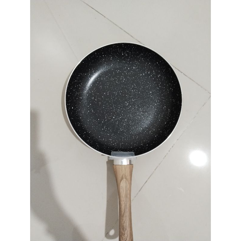 TEFLON GRANIT ANTI LENGKET