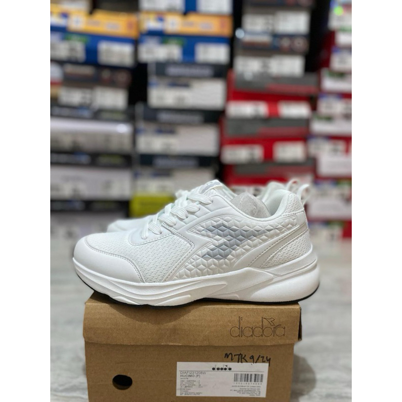 DIADORA HUCIMO WHITE SIZE 37/38