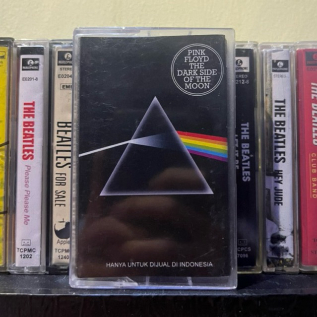 Kaset Pita Pink Floyd Dark Side Of The Moon