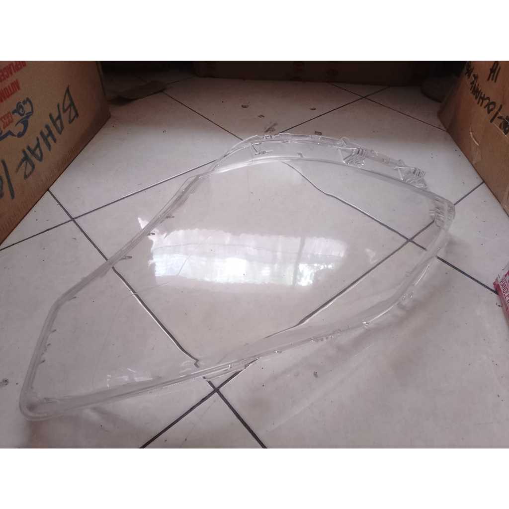 Mika Lampu Depan Innova 2015