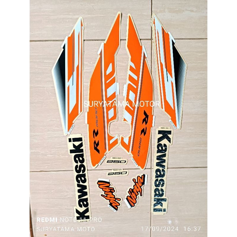 sticker striping ninja 250 fi mono putih oranye kawasaki ninja 250 putih asli