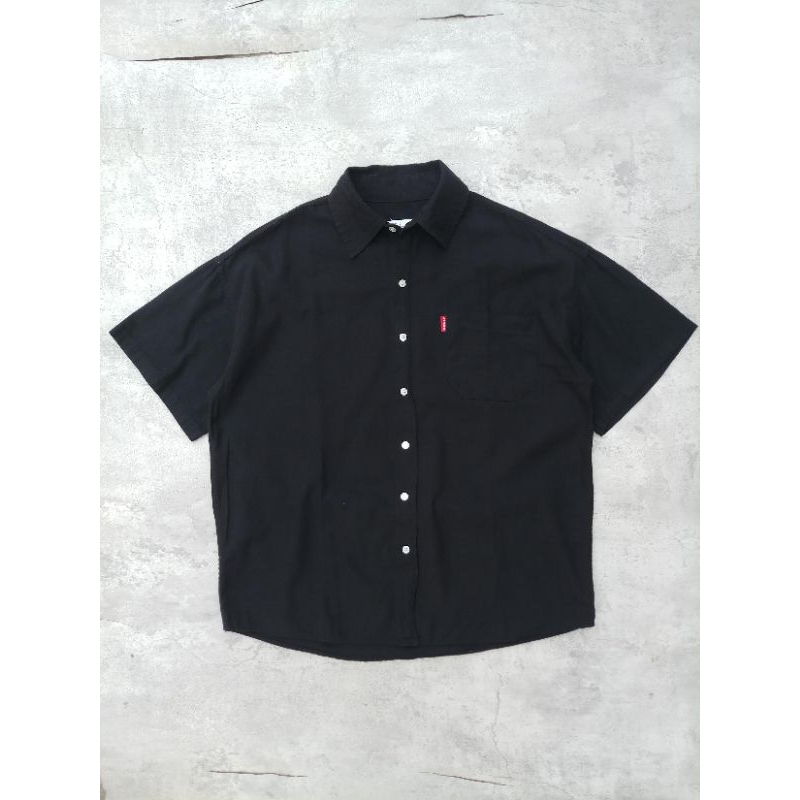 Kemeja awesome apparel | kemeja lengan pendek pria | kemeja basic polos hitam