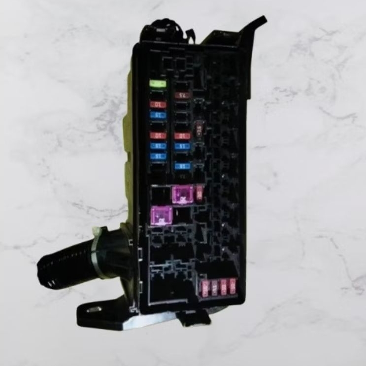 fuse box sekring Mobil honda HRV.. Original