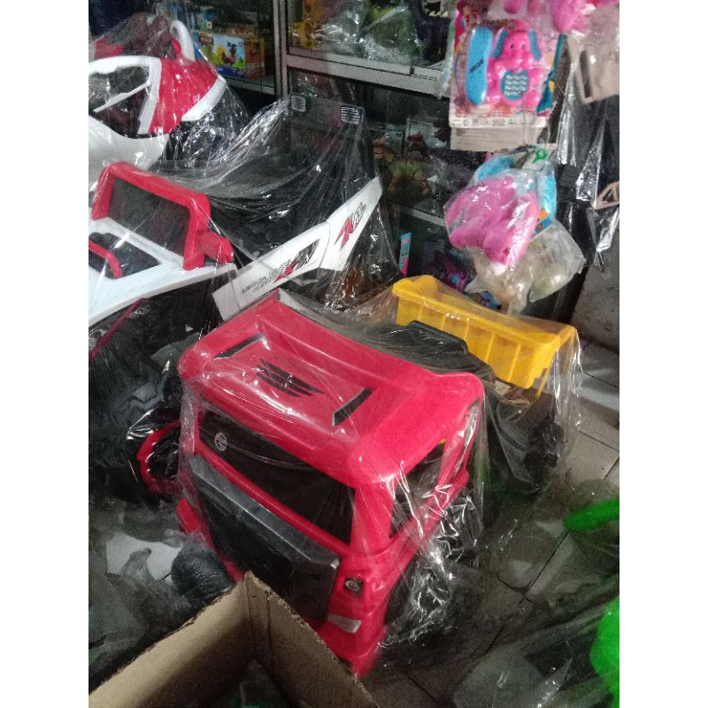 Mobil aki mini ukuran mini
