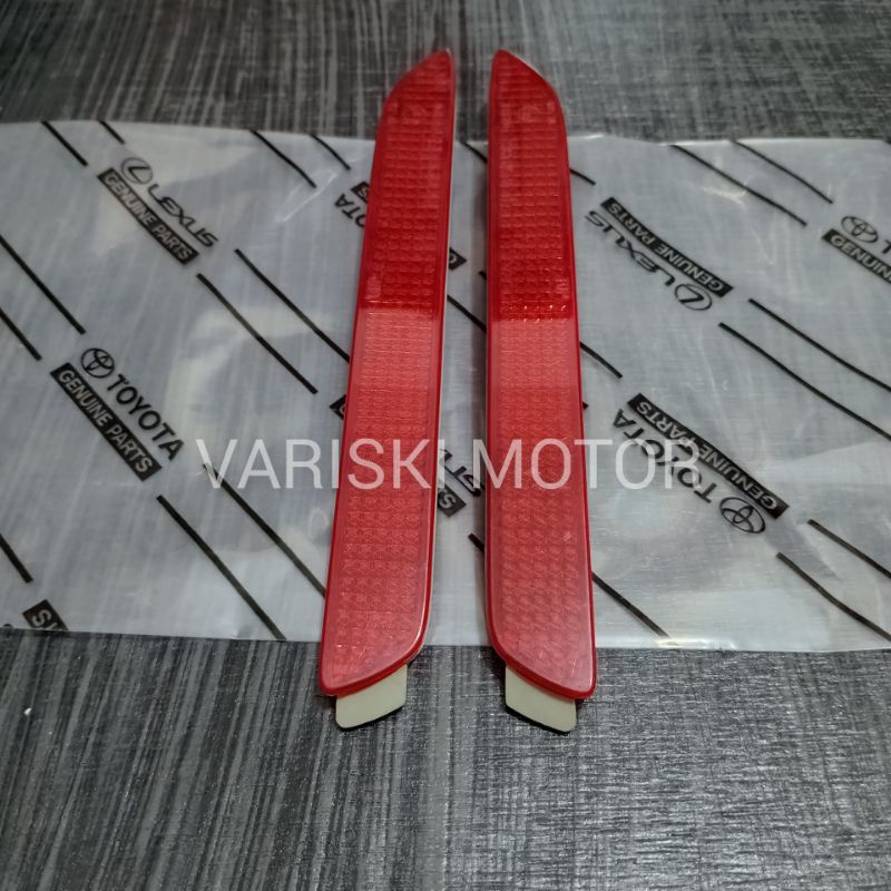 MATA KUCING BUMPER BELAKANG MOBIL INNOVA 2010-2015 ORIGINAL