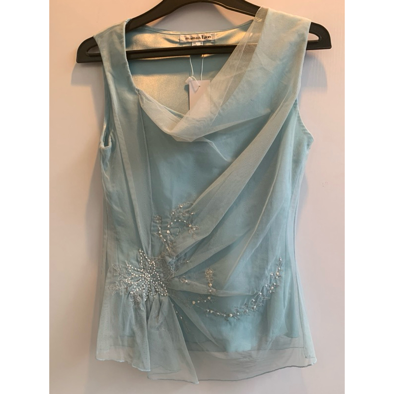 Mama & Leon Top Party