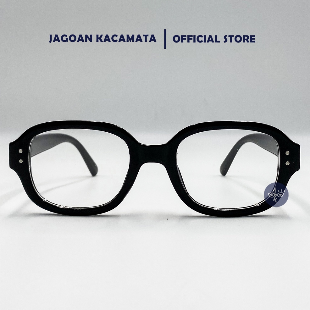 Jagoan Kacamata - Nicole Frame