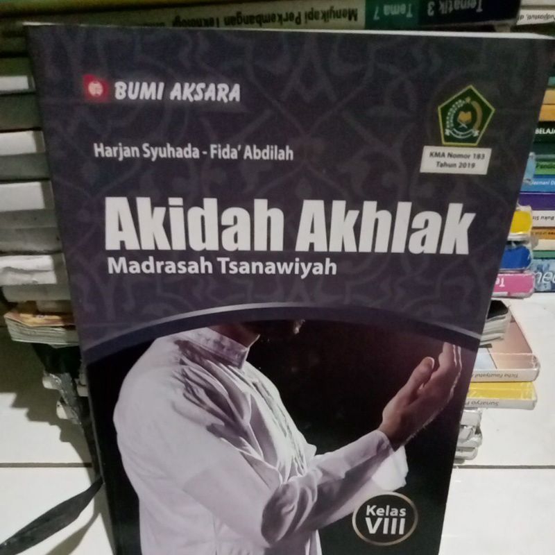 buku Akidah akhlak kelas 8 madrasah Tsanawiyah