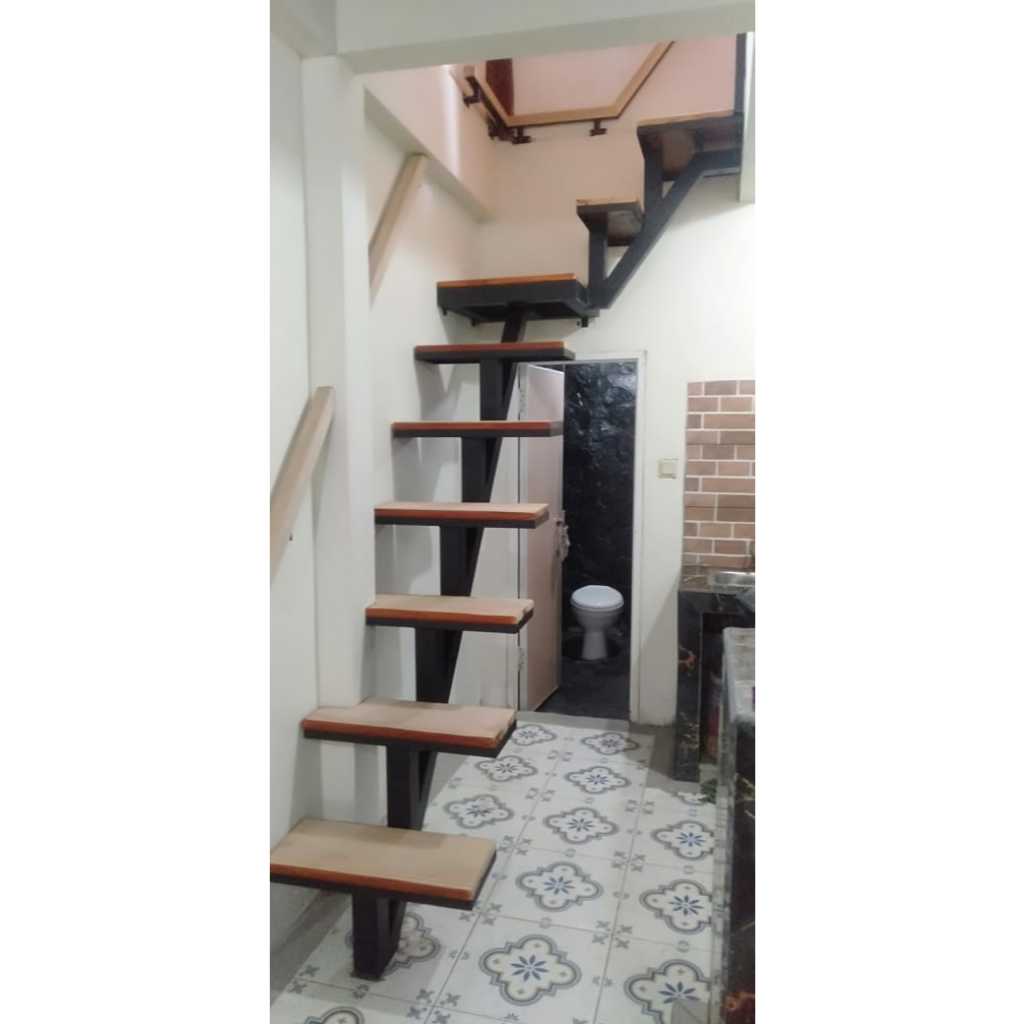 Tangga rebah rumah trap kayu minimalis bandung