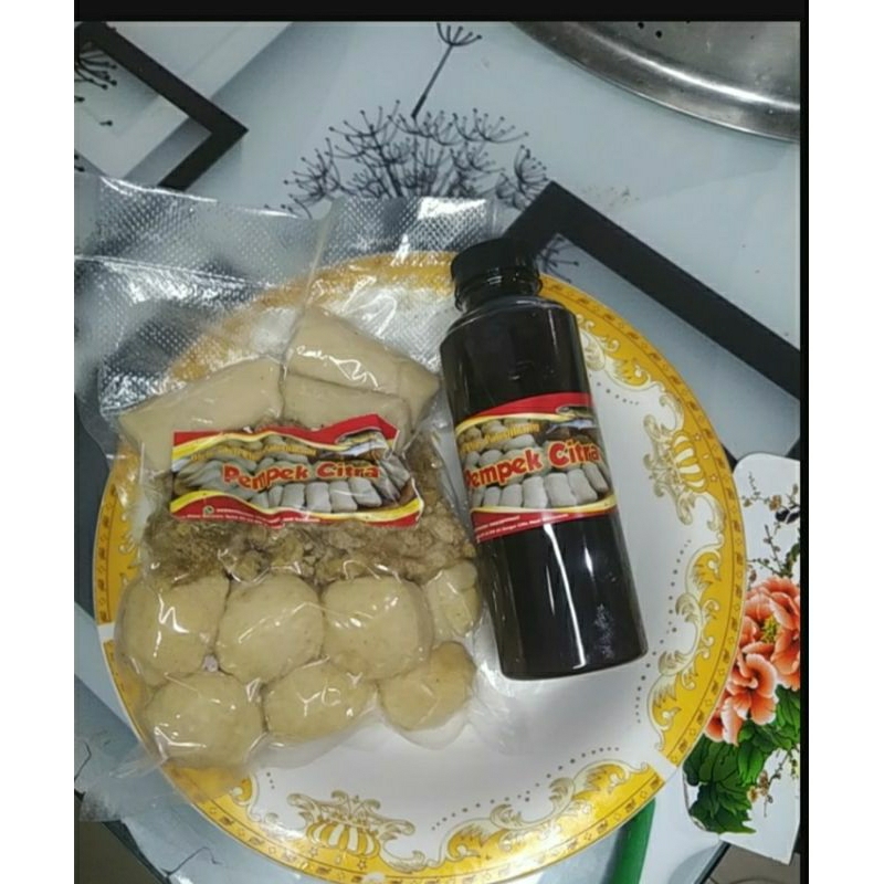 

PAKET PEMPEK CITRA PALEMBANG isi 30 biji