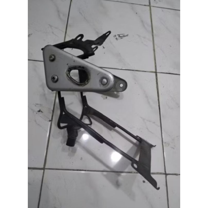 bracket dudukan lampu Yamaha Vixion old lampu bulat cabutan original