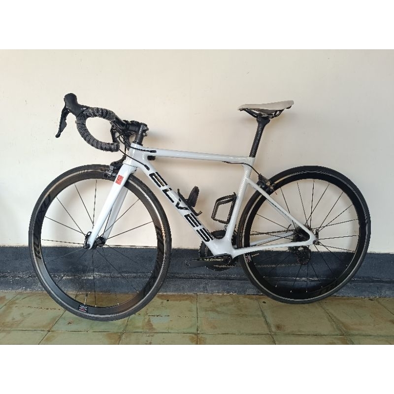 Sepeda Roabike Elves Vanyar Carbon size S 46 Like New Good Condition Ready