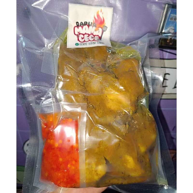 

Ayam Ungkep Serundeng