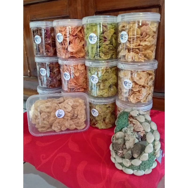 

keripik pisang coklat lumer renyah di mulut kemasan toples yang terjamin rasa nyah
