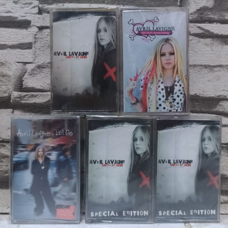 Kaset Pita Avril Lavigne Let Go Under My Skin Special Edition The Best Damn Thing BMG Indonesia Sony