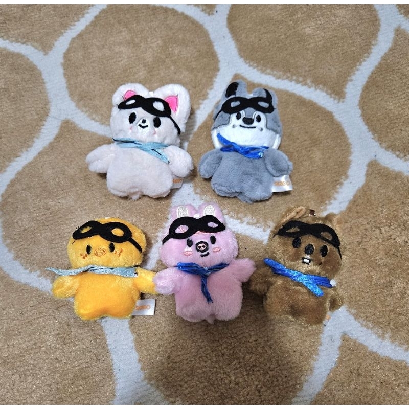 Unofficial Skzoo Pilot keychain doll 10cm