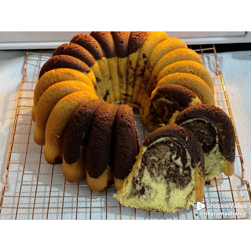 

Marmer/ Marble cake/bolu keju pandan coklat keju