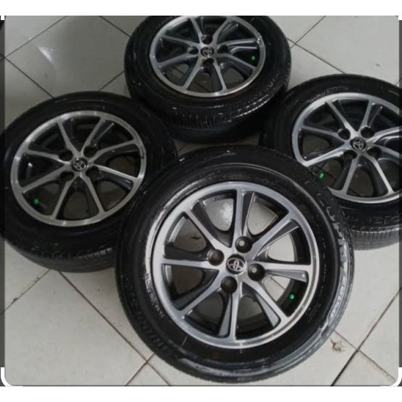 4 velg toyota calya R14 pcd 100+Ban 175/65 dunlop