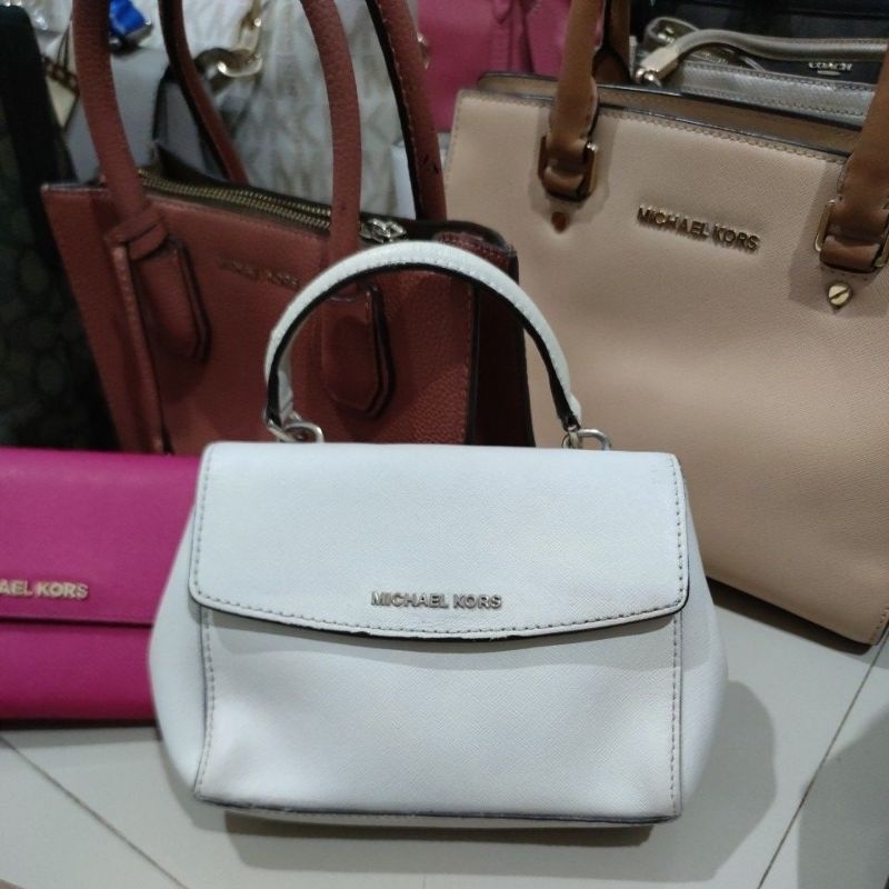 Preloved tas mk sling