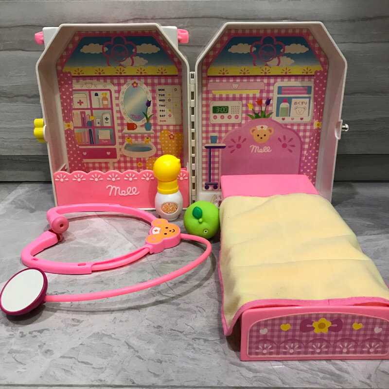 Gendongan / aksesoris / perintilan boneka mellchan Mell chan doll carrier preloved