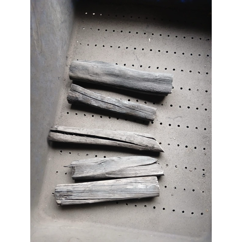 Arang putih/White Charcoal/Binchotan