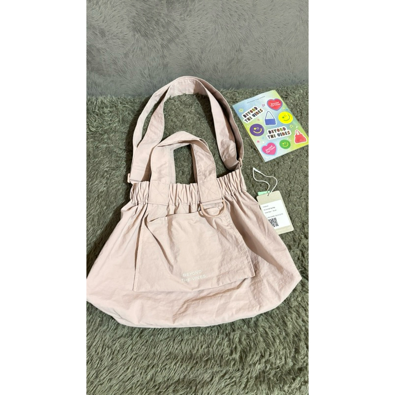 PRELOVED LIKE NEW btv dumpling bag size xs - blush