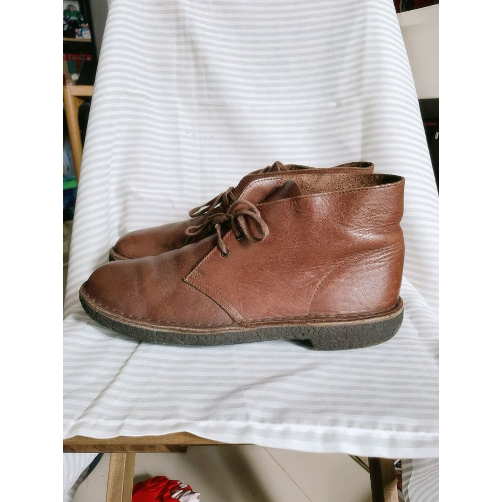 Sepatu Pria Clarks Chukka Boots Genuine Suede Leather Authentic Original