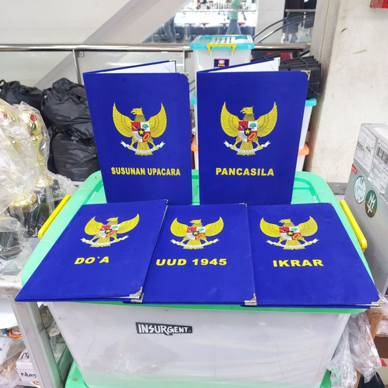 

map bludru upacara nap kantor map sekolah ( 1 set isi 5 ) ukuran f4 warna biru