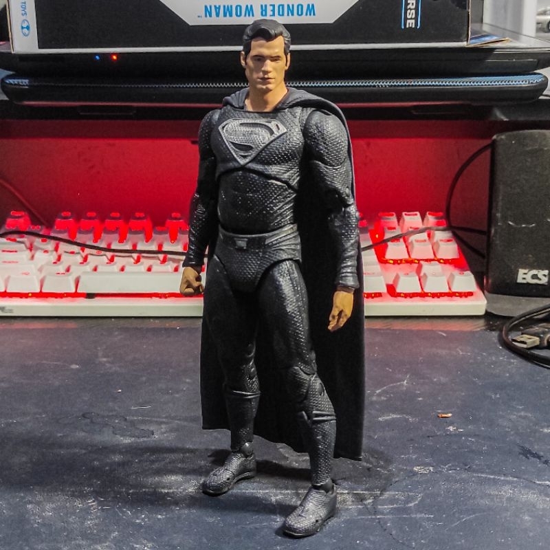 McFarlane Superman Justice League Black Suit - Loose