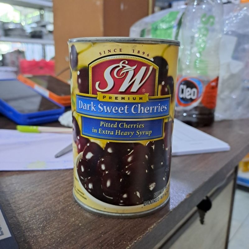 

Dark Sweet Cherries SW Ceri Hitam Manis Kaleng 480gr