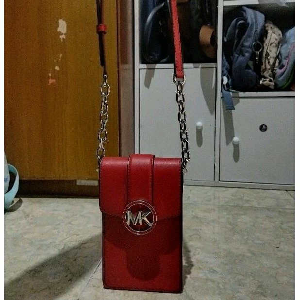 preloved MICHAEL KORS carmen phone bag authentic 100%